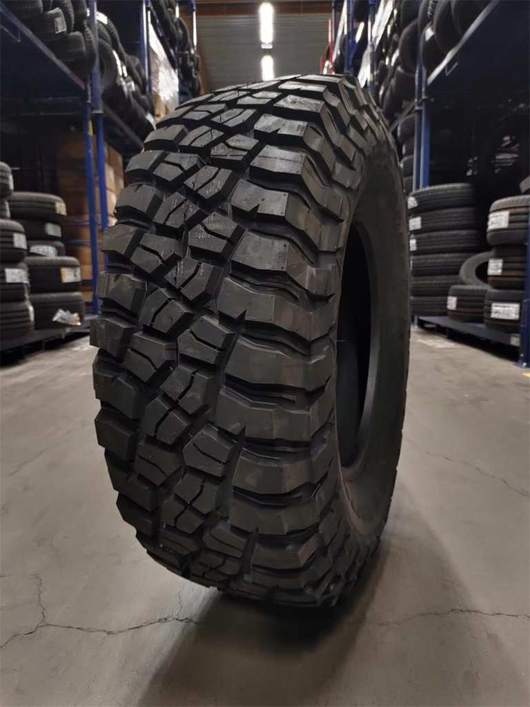37x13.50R17 121Q BFGOODRICH MUD TERRAIN T/A KM3